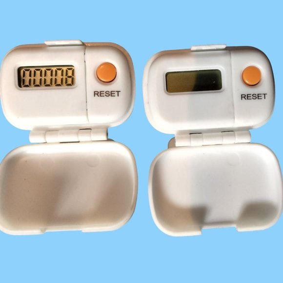 Step Counter Pedometer Mountain Medical White lot 2 - Picture 2 of 8